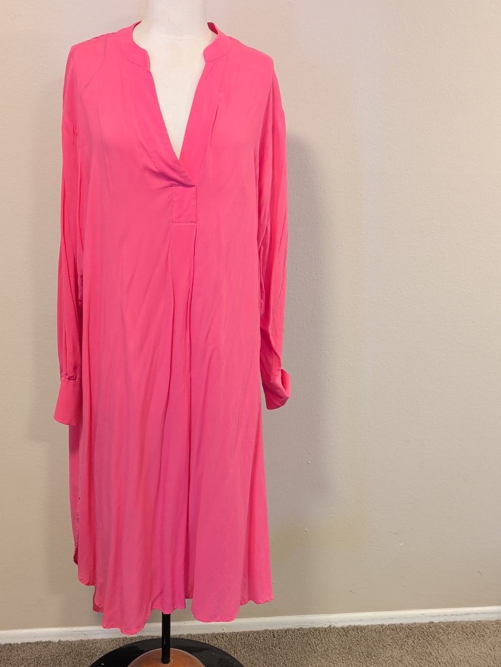 H&M Bright Pink Long Sleeve V-Neck Midi Dress